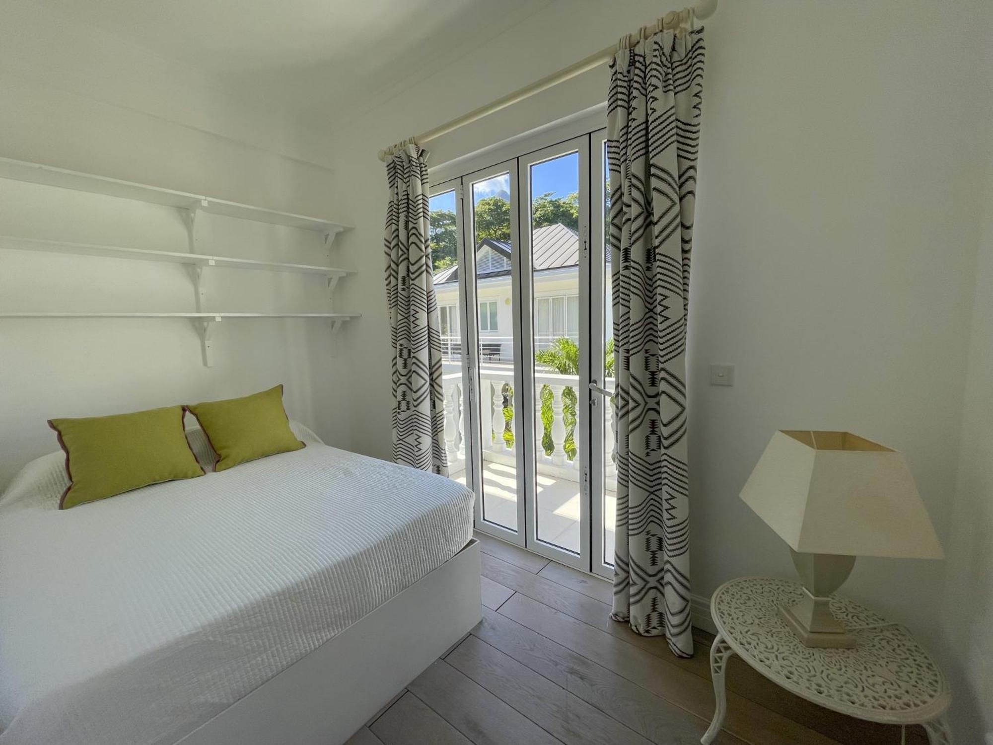 Villa Blanc - Chateau Elysium โบวาลง ภายนอก รูปภาพ