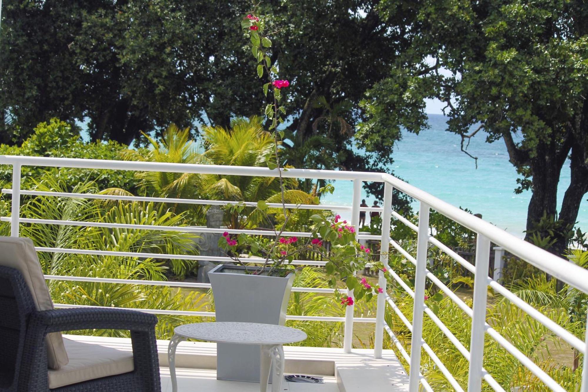 Villa Blanc - Chateau Elysium โบวาลง ภายนอก รูปภาพ