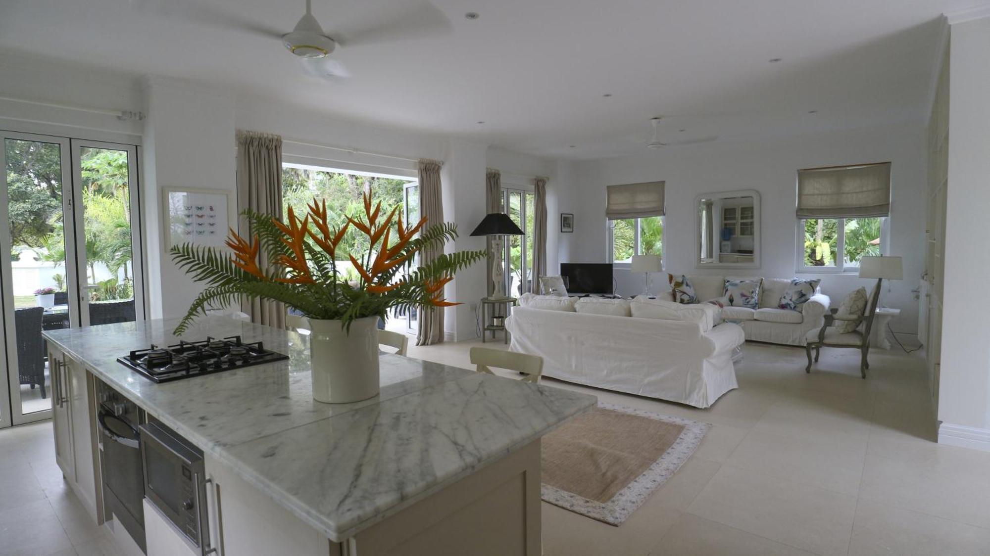 Villa Blanc - Chateau Elysium โบวาลง ภายนอก รูปภาพ