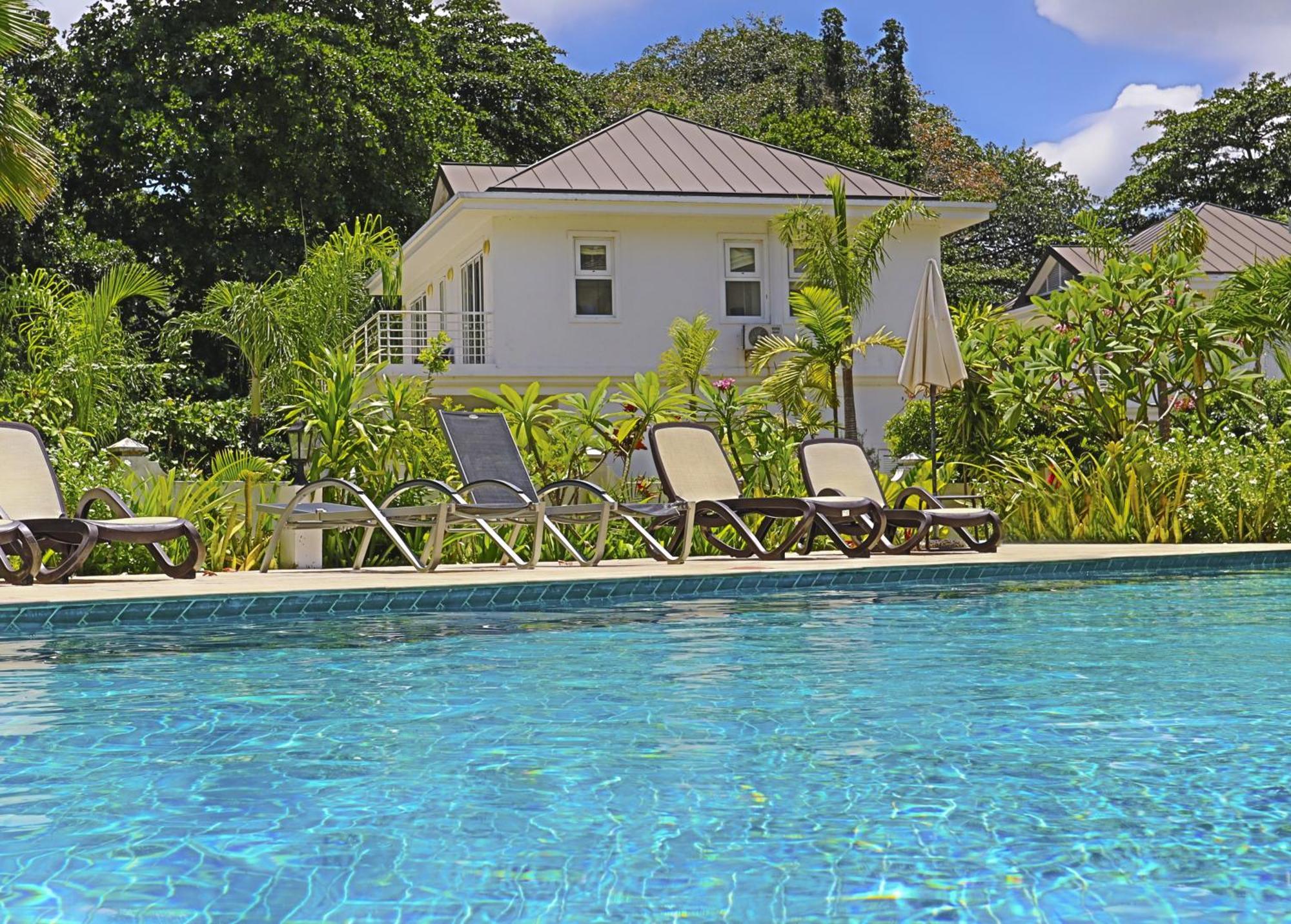 Villa Blanc - Chateau Elysium โบวาลง ภายนอก รูปภาพ