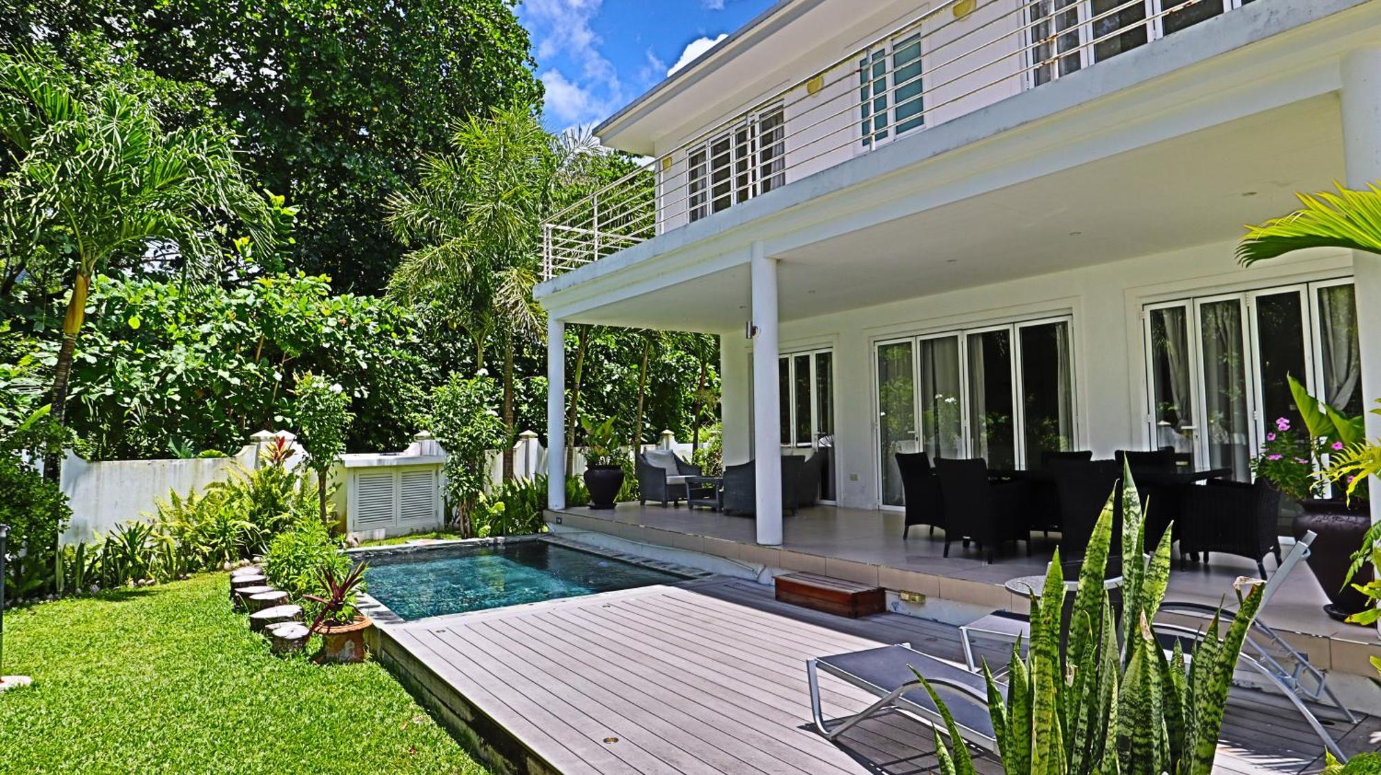 Villa Blanc - Chateau Elysium โบวาลง ภายนอก รูปภาพ